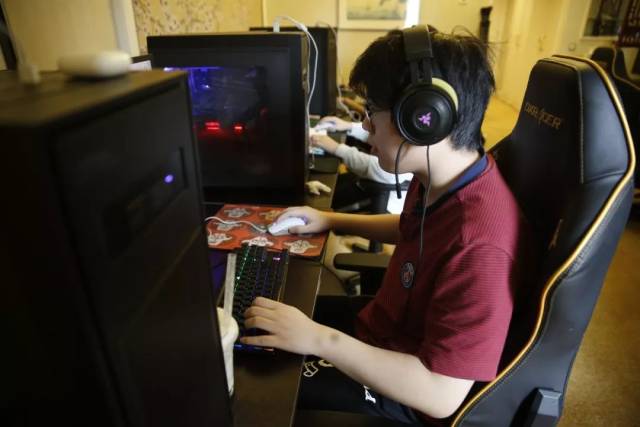 Apeks 在 VCT 2025：EMEA 第一阶段前将 Hype 移至替补