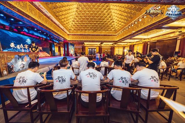 florescent 否认性侵犯指控